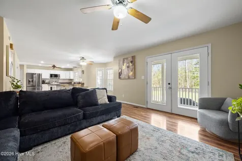 1316 Fairbanks Court Jacksonville NC 28546