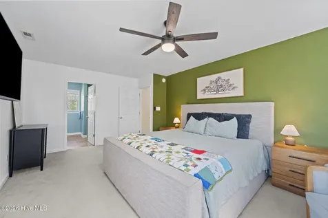 1316 Fairbanks Court Jacksonville NC 28546