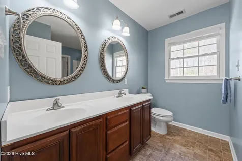 1316 Fairbanks Court Jacksonville NC 28546
