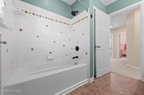 1316 Fairbanks Court Jacksonville NC 28546