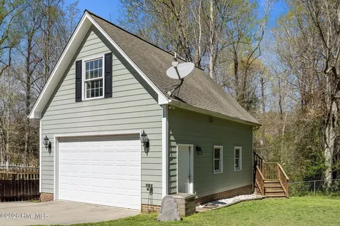 1316 Fairbanks Court Jacksonville NC 28546