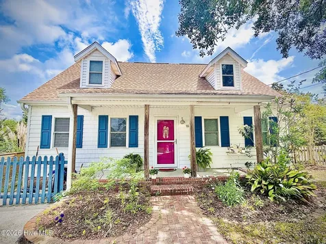 812 Monroe Avenue Carolina Beach NC 28428