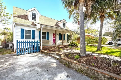 812 Monroe Avenue Carolina Beach NC 28428