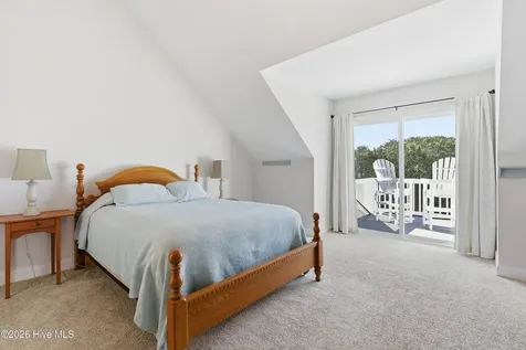 86 Foxfire Trace Oak Island NC 28465