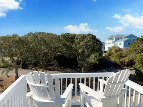 86 Foxfire Trace Oak Island NC 28465