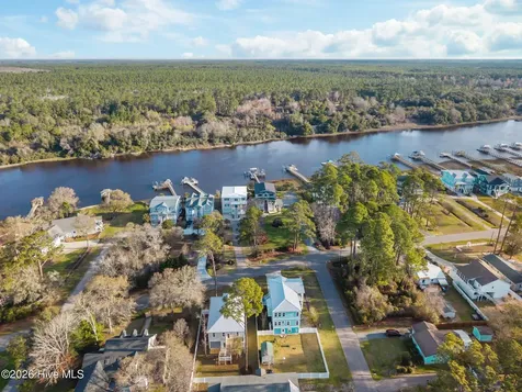 1903 W Yacht Drive Oak Island NC 28465