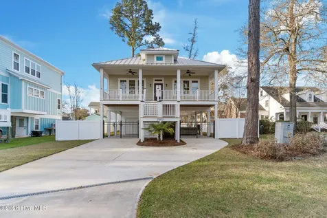 1903 W Yacht Drive Oak Island NC 28465