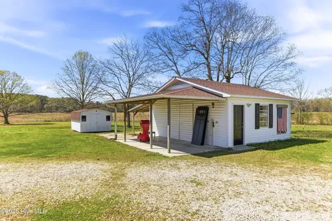 10771 Us Hwy 117 N Willard NC 28478
