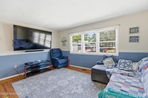 139 Stuart Avenue Southport NC 28461