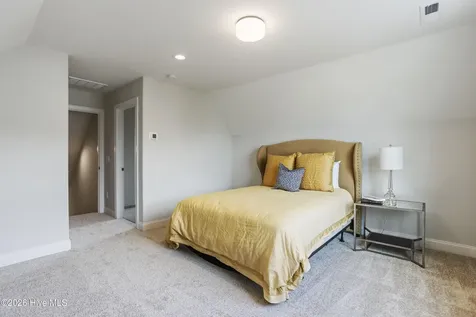 2233 Condor Run Wilmington NC 28409