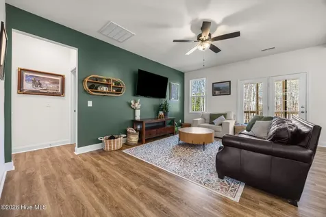 809 Twin Leaf Court Cameron NC 28326