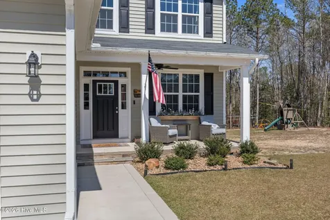 809 Twin Leaf Court Cameron NC 28326