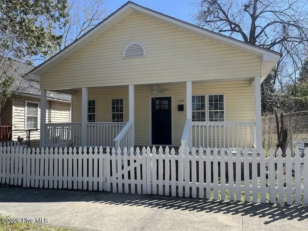 1312 Dock Street Wilmington NC 28401