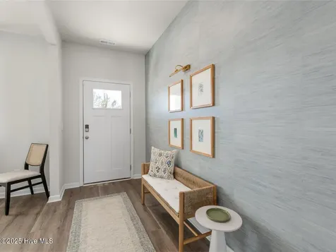 425 Oak Knoll Drive Jacksonville NC 28546