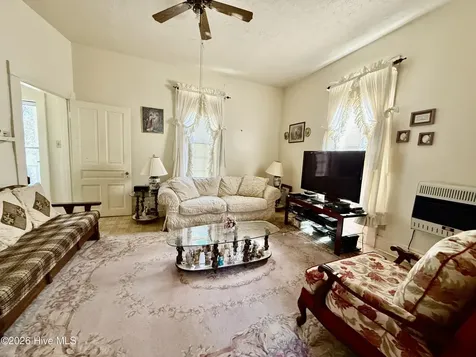 83 2nd Ave Pee Dee Rockingham NC 28379