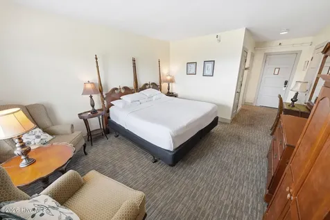6715 S Croatan Highway Nags Head NC 27959