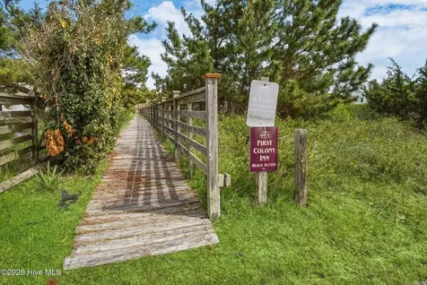 6715 S Croatan Highway Nags Head NC 27959