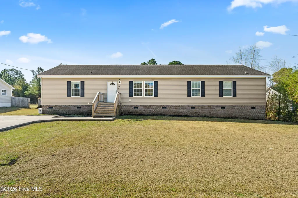 174 Sanders Drive Hubert NC 28539