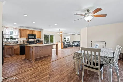 174 Sanders Drive Hubert NC 28539