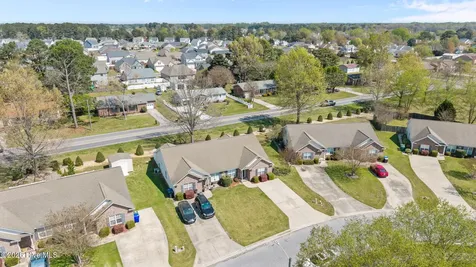 2564 Saddleback Drive Winterville NC 28590