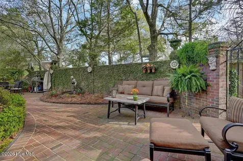 1910 Legare Court Wilmington NC 28403