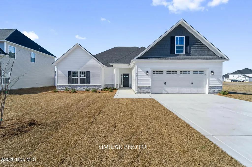 608 Barlowe Lane Jacksonville NC 28546