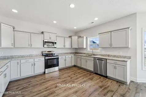 608 Barlowe Lane Jacksonville NC 28546