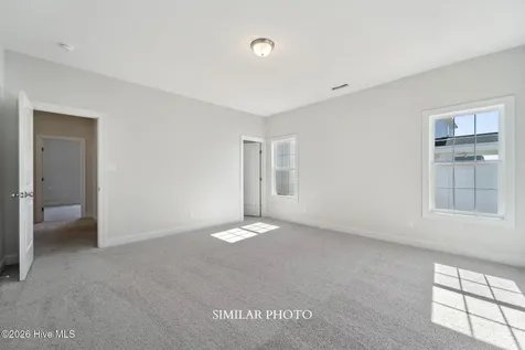 608 Barlowe Lane Jacksonville NC 28546