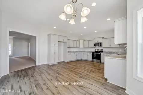608 Barlowe Lane Jacksonville NC 28546