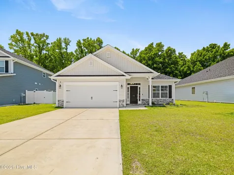 713 Greenwich Place Richlands NC 28574