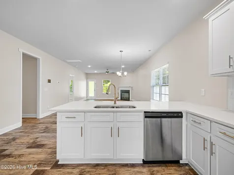 713 Greenwich Place Richlands NC 28574