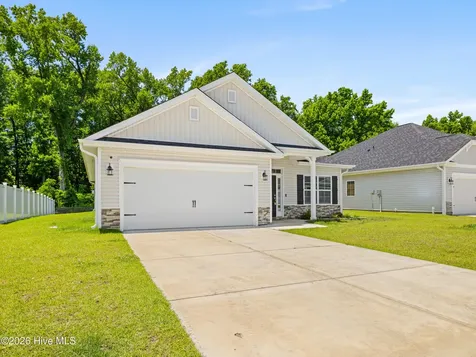 713 Greenwich Place Richlands NC 28574