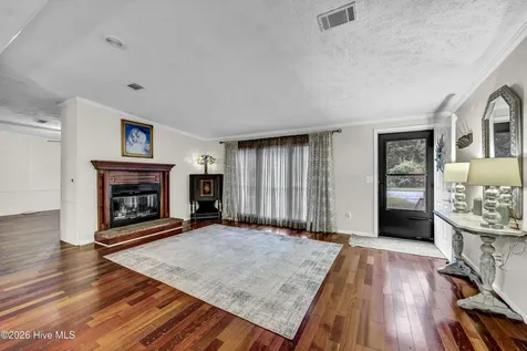 2109 E Lake Shore Drive Wilmington NC 28401