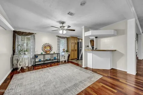 2109 E Lake Shore Drive Wilmington NC 28401