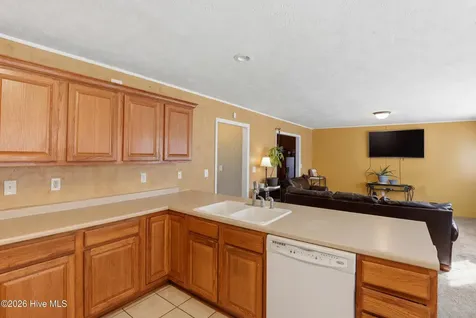102 Corolla Court Jacksonville NC 28546