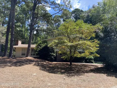 957 Sandavis Road Southern Pines NC 28387