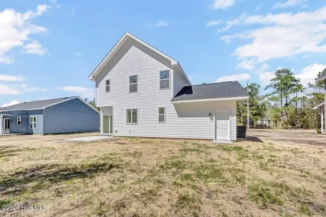 288 Charlestown Road Boiling Spring Lakes NC 28461