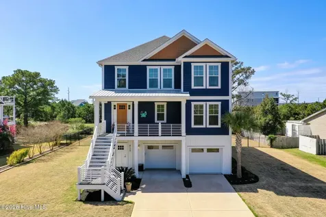 8124 Lakeview Drive Wilmington NC 28412