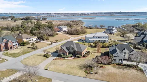101 Lookout Ridge Cedar Point NC 28584