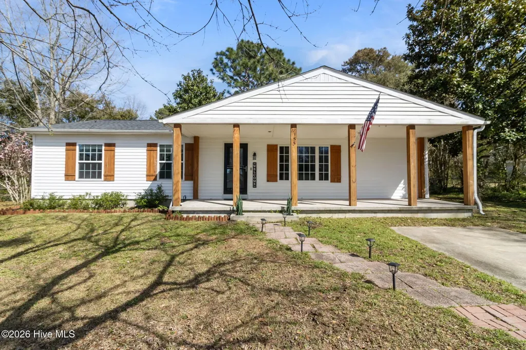 155 Freshwater Drive Hubert NC 28539