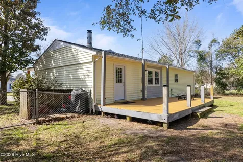 155 Freshwater Drive Hubert NC 28539