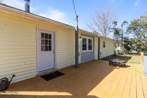155 Freshwater Drive Hubert NC 28539