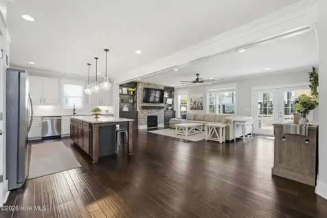 428 Catamaran Drive Wilmington NC 28412