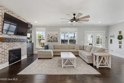 428 Catamaran Drive Wilmington NC 28412
