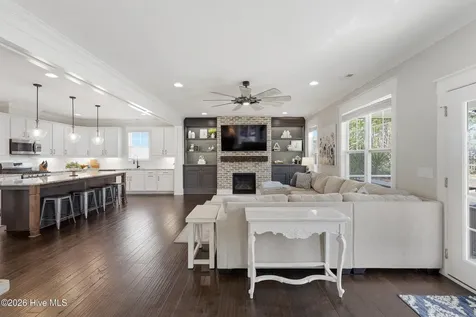 428 Catamaran Drive Wilmington NC 28412