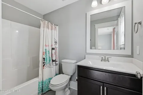 428 Catamaran Drive Wilmington NC 28412