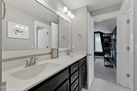 428 Catamaran Drive Wilmington NC 28412