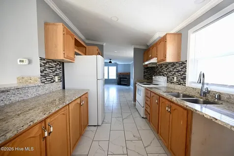 8773 Garland Highway Clinton NC 28328