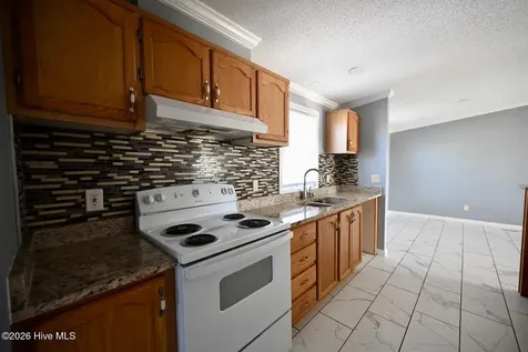 8773 Garland Highway Clinton NC 28328