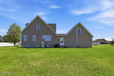 8806 Eatchel Court Sims NC 27880